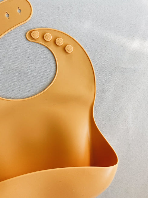 DAINTY DAISY - Yellow Bib